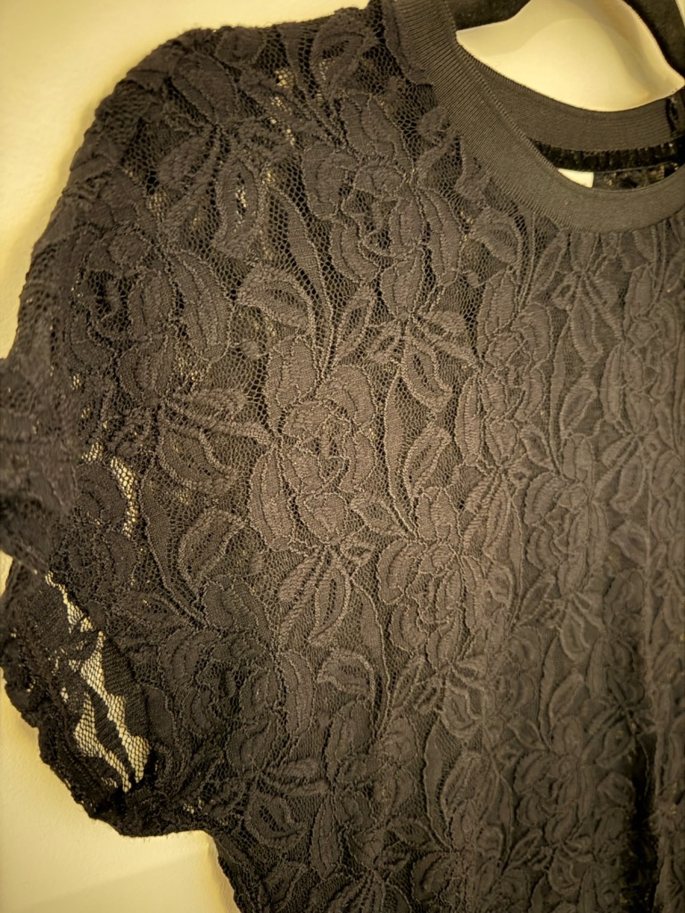 Black Floral Lace Short Sleeve Top